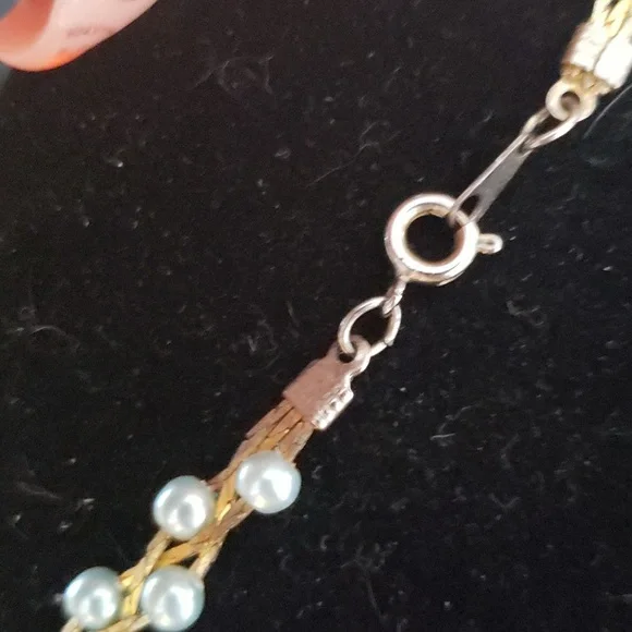 Blue and goldtone faux pearl necklace - Picture 3 of 3